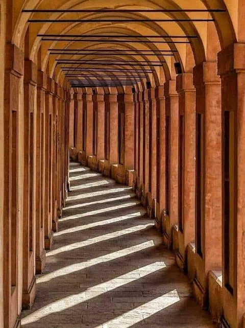 Life Under the Arches: Bologna's 40 Kilometres of Porticoes