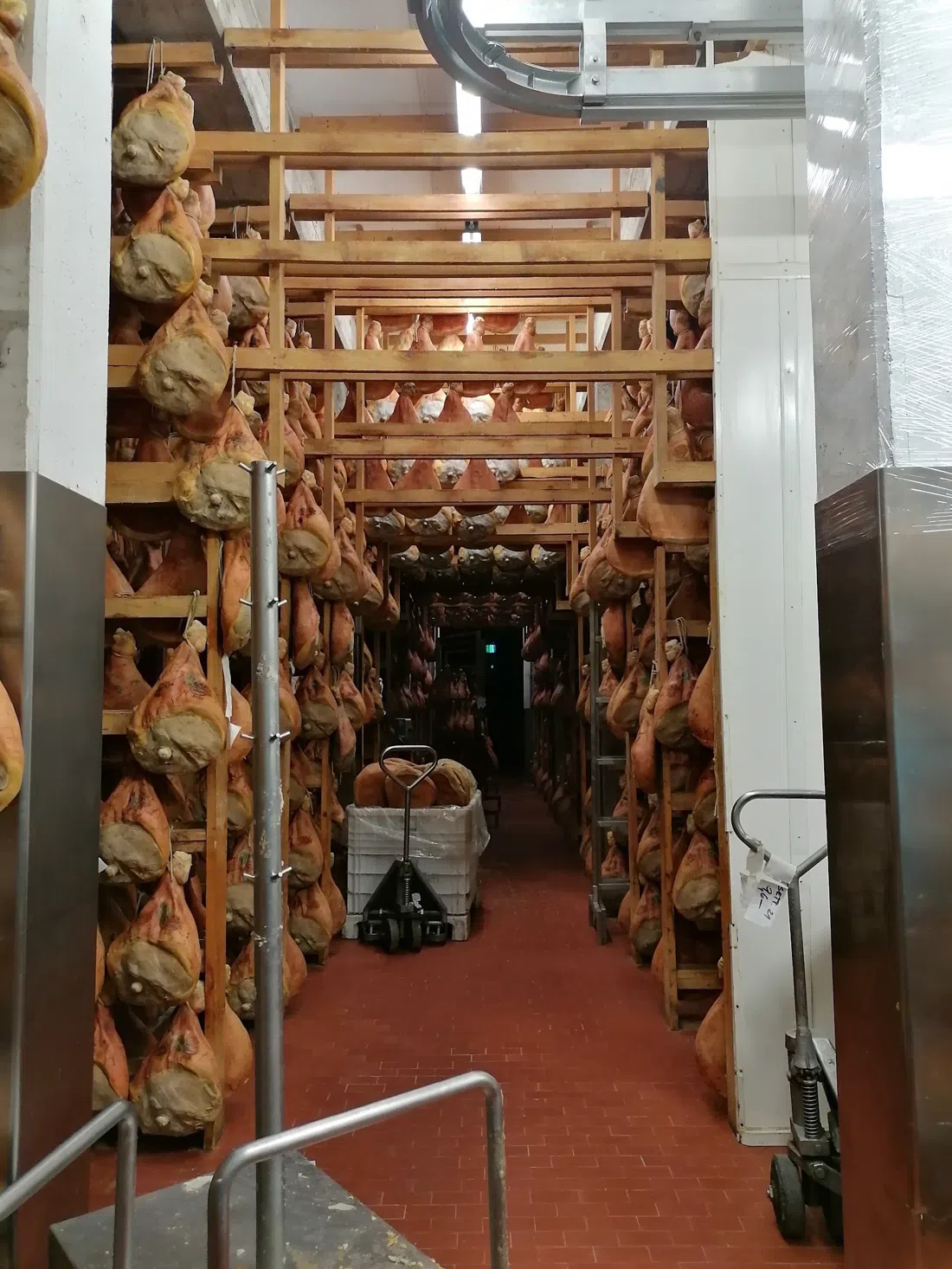 Salumificio Conti – Prosciutto di Parma, Bologna