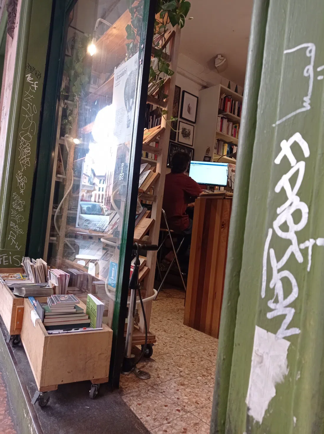 Modo Infoshop, Bolonia
