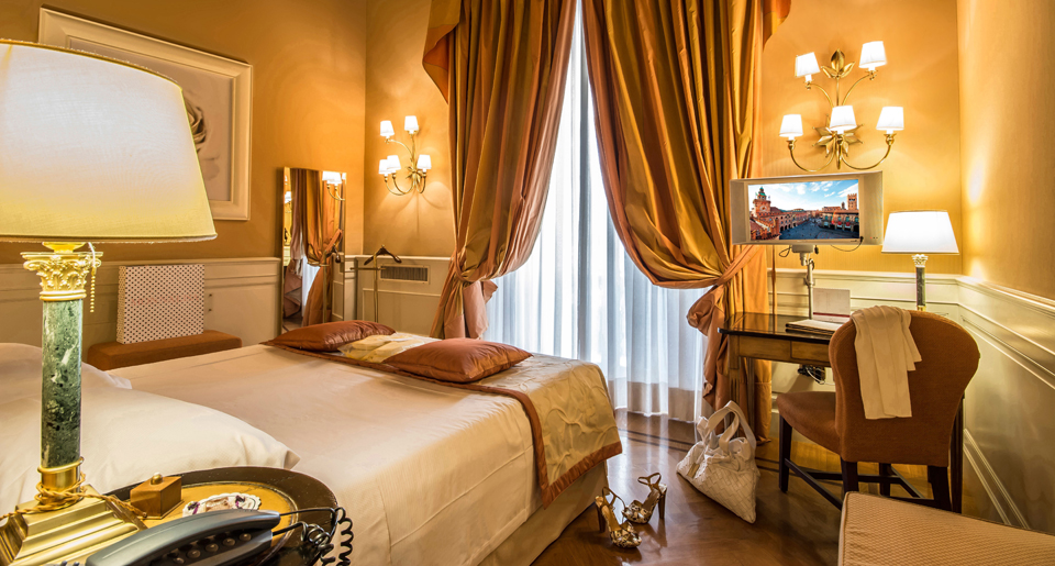 Hotel Corona d'Oro, Bologna