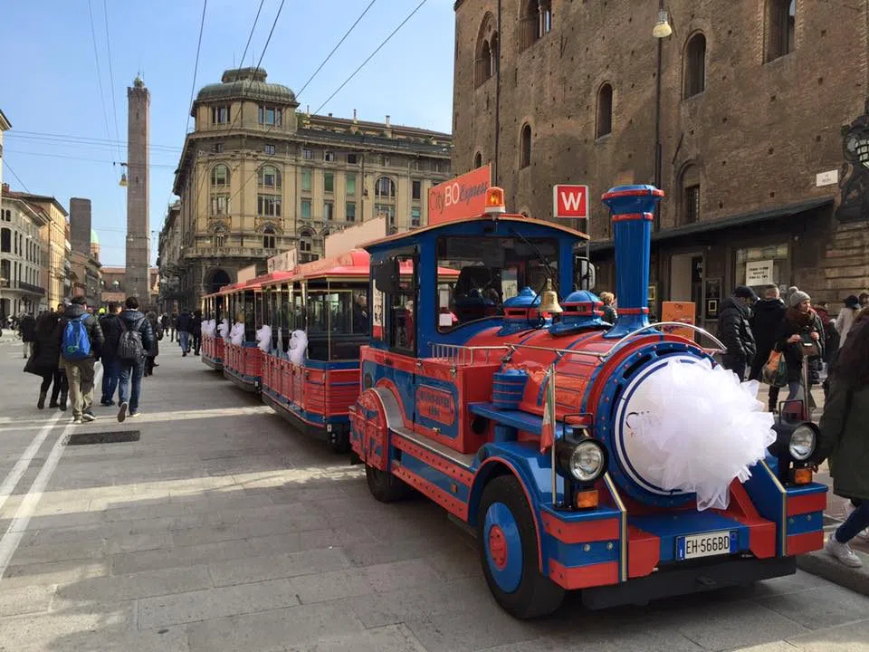 San Luca Express, Bologne