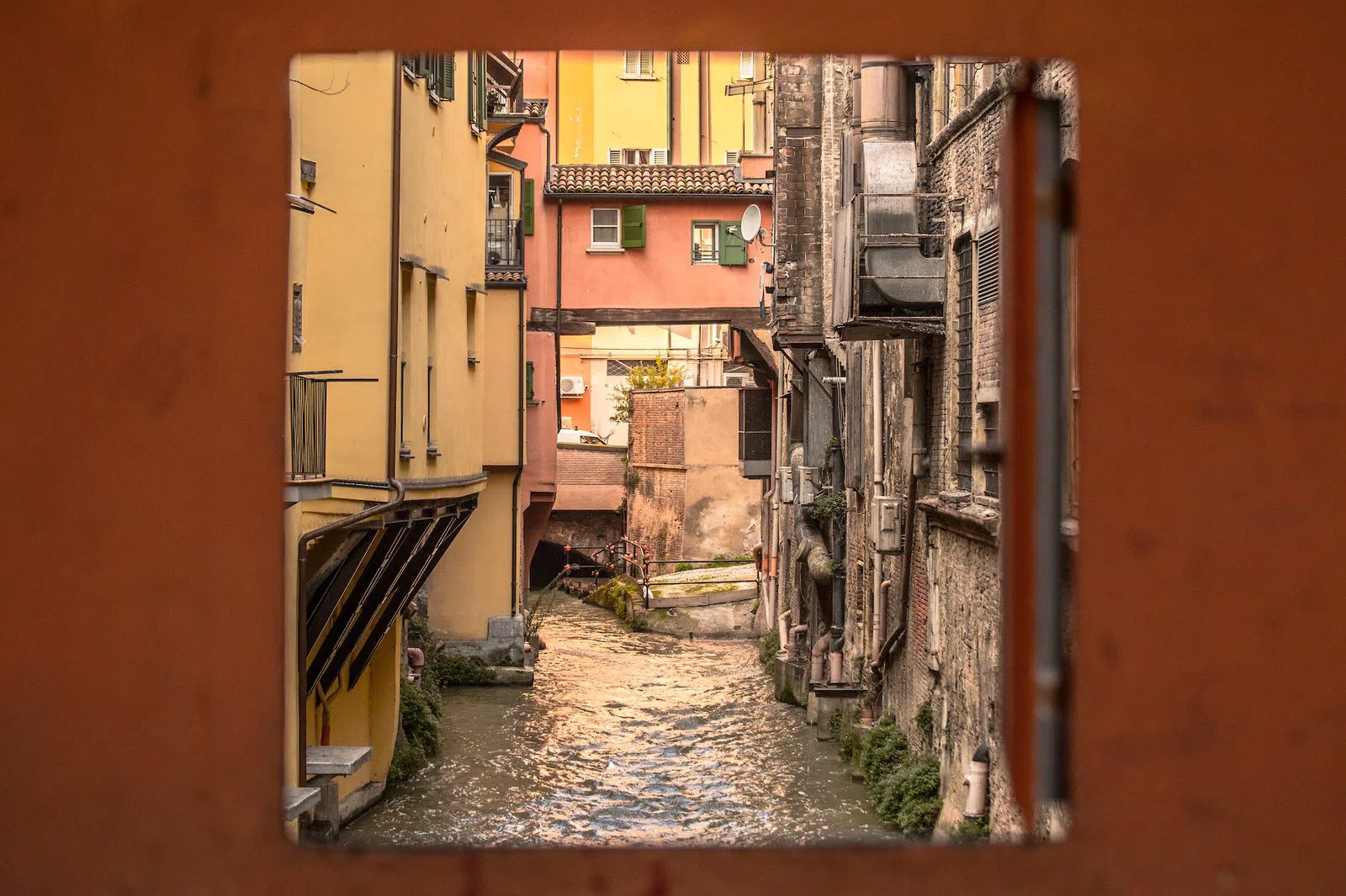 Bologna's Buried Canals, Traced From Street to Tunnel